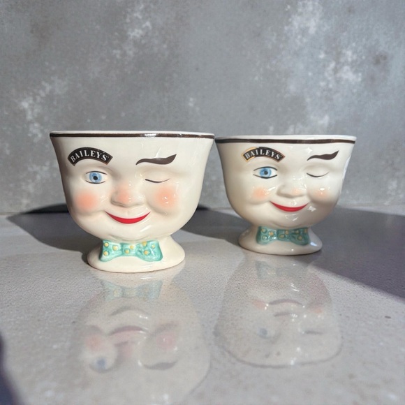 Vintage Baileys Mug Yum Mrs & Mr Blue Bow Winking Limited Edition Set Of 5 1996 - Picture 8 of 12